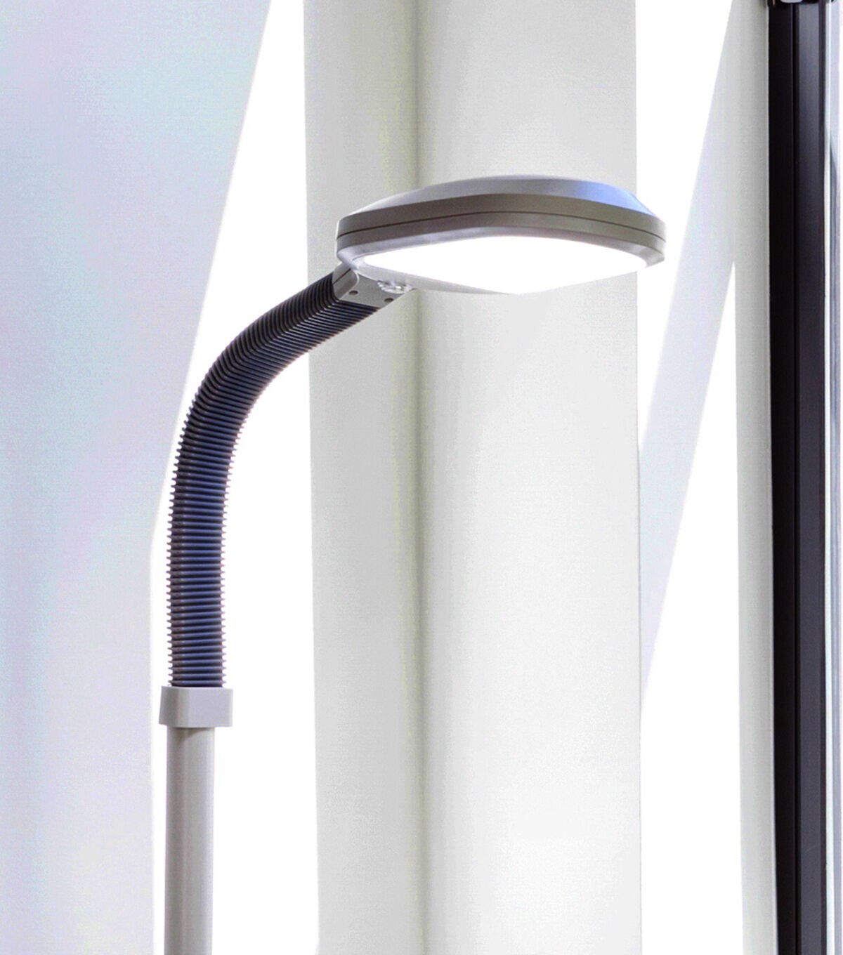 Brightech Litespan LED Floor Lamp - Silver