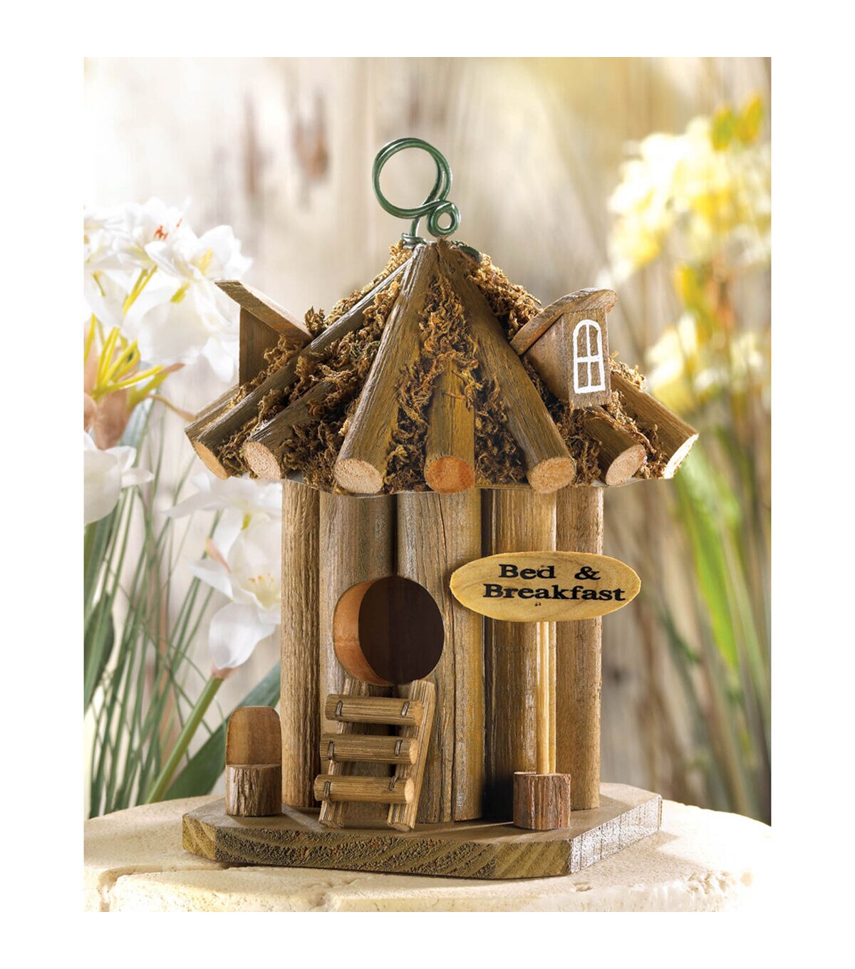 Zingz & Thingz Quaint Bed and Breakfast Birdhouse